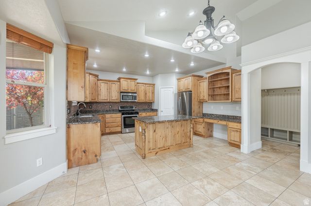829 S 1100 W, Spanish Fork, UT 84660