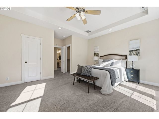 2120 ASHBURY Dr, Eugene, OR 97408