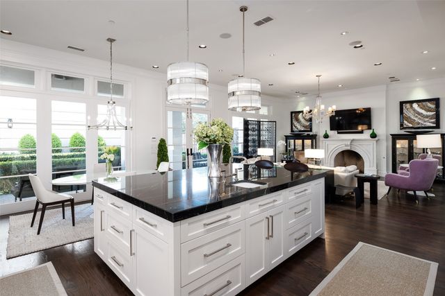 4357 Potomac Avenue, University Park, TX 75205