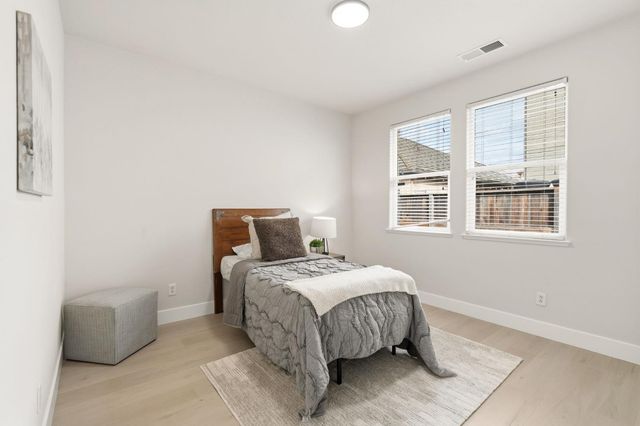 5418 Shennecock Way, Sacramento, CA 95835