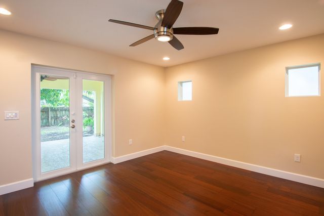 364 ORANGE Way, West Palm Beach, FL 33405