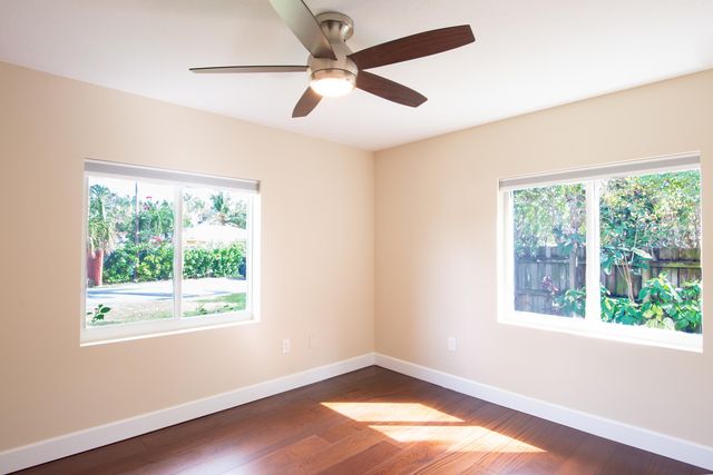 364 ORANGE Way, West Palm Beach, FL 33405