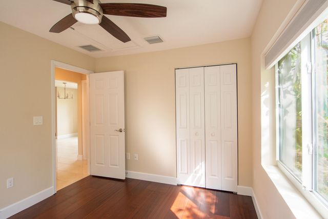 364 ORANGE Way, West Palm Beach, FL 33405