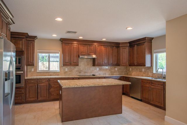 364 ORANGE Way, West Palm Beach, FL 33405