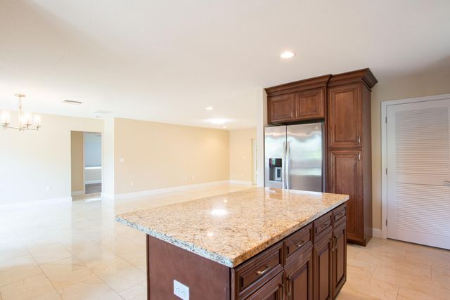 364 ORANGE Way, West Palm Beach, FL 33405