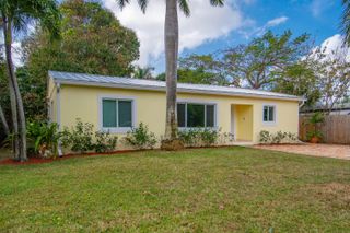 364 ORANGE Way, West Palm Beach, FL 33405