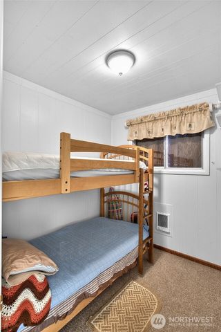 16 Oyehut Road, Hoquiam, WA 98550