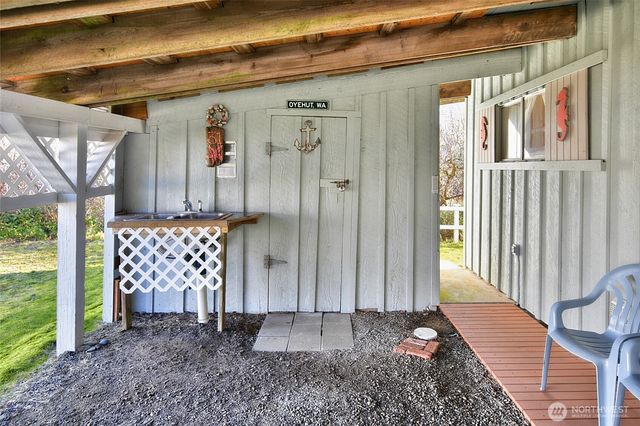 16 Oyehut Road, Hoquiam, WA 98550