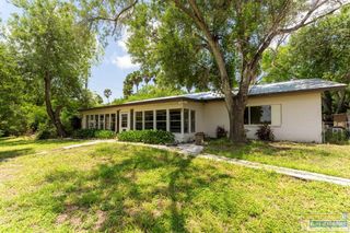 150 S Valencia # 3, Bayview, TX 78566