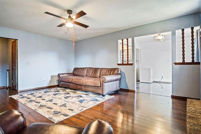 1208 S Patterson Drive, Moore, OK 73160