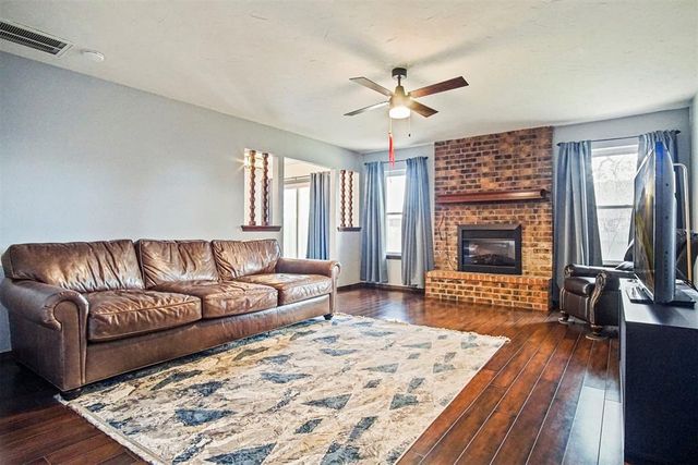 1208 S Patterson Drive, Moore, OK 73160