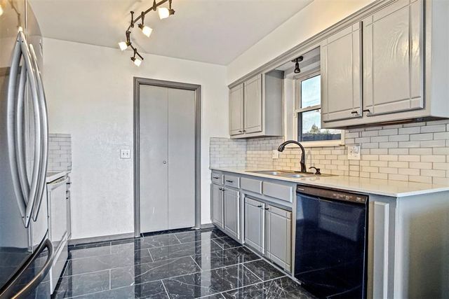 1208 S Patterson Drive, Moore, OK 73160