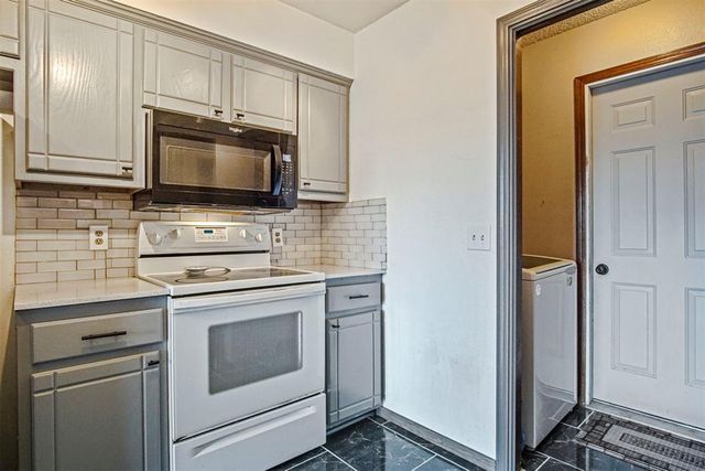 1208 S Patterson Drive, Moore, OK 73160