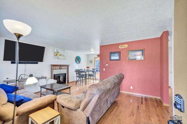 321 E LIBERTY, Rapid City, SD 57701