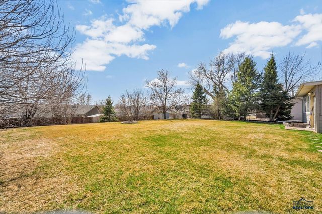 321 E LIBERTY, Rapid City, SD 57701