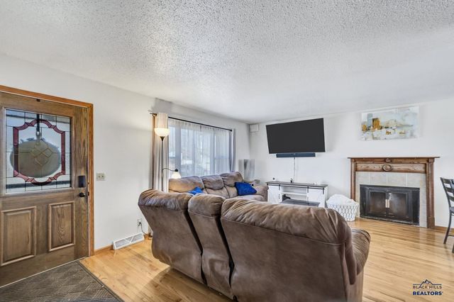 321 E LIBERTY, Rapid City, SD 57701