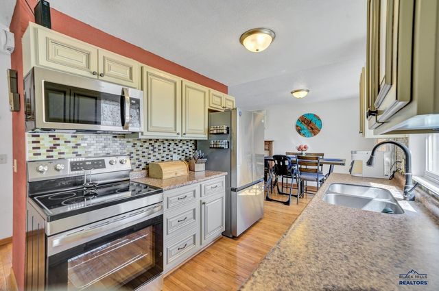 321 E LIBERTY, Rapid City, SD 57701