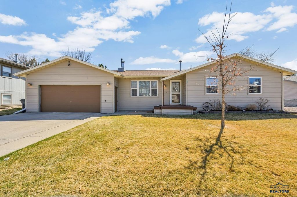 321 E LIBERTY, Rapid City, SD 57701