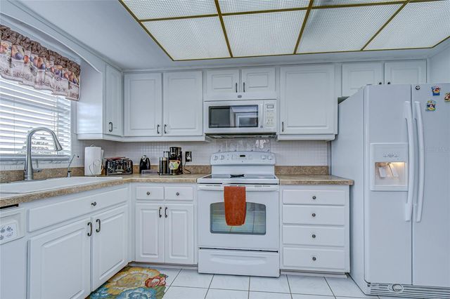 5575 GULF BOULEVARD 323, St Pete Beach, FL 33706