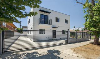 14732 Gilmore Street 3, Van Nuys, CA 91411