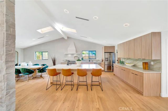 5534 Pattilar Avenue, Woodland Hills, CA 91367