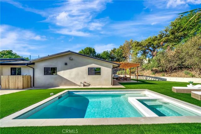 5534 Pattilar Avenue, Woodland Hills, CA 91367