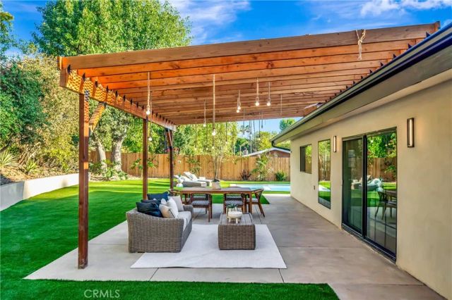 5534 Pattilar Avenue, Woodland Hills, CA 91367