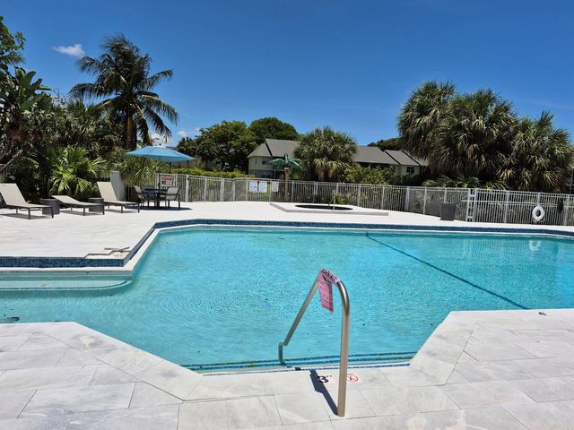 2823 N Course Drive 205, Pompano Beach, FL 33069