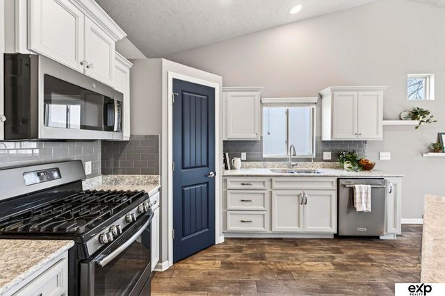 8108 S 190 Street, Omaha, NE 68136