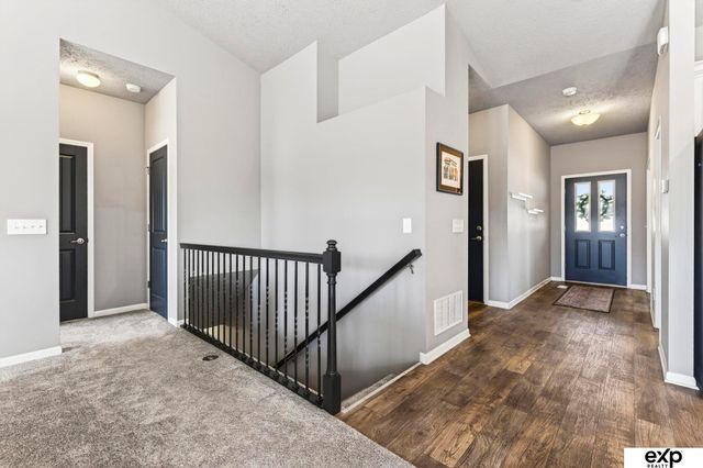 8108 S 190 Street, Omaha, NE 68136