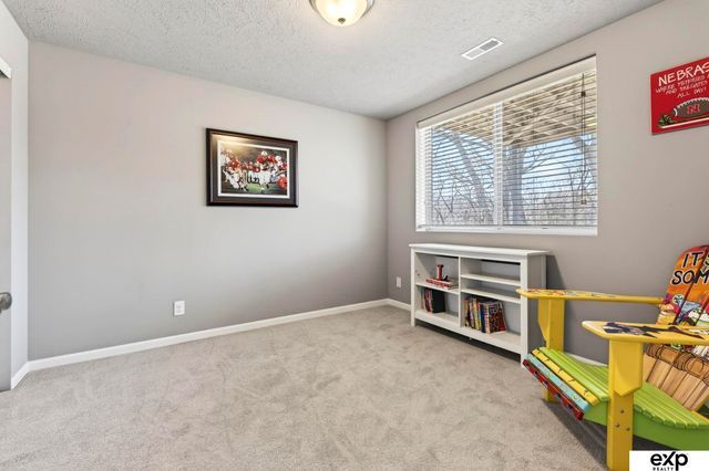 8108 S 190 Street, Omaha, NE 68136