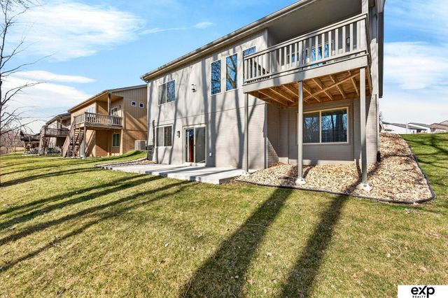 8108 S 190 Street, Omaha, NE 68136