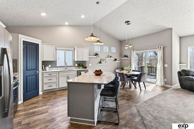 8108 S 190 Street, Omaha, NE 68136