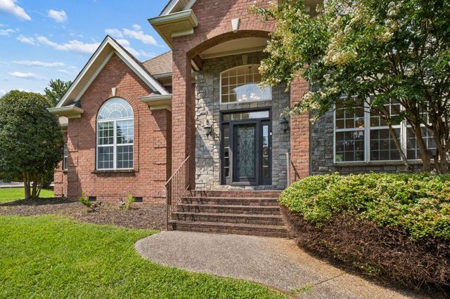 2200 Brienz Valley Dr, Franklin, TN 37064