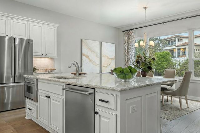 107 Cascading Waters PL, Lakeway, TX 78734