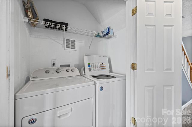 3240 Barons Court Road, Charlotte, NC 28213