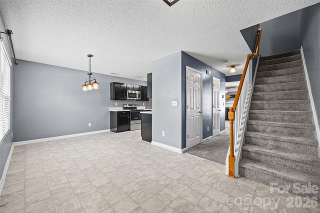 3240 Barons Court Road, Charlotte, NC 28213