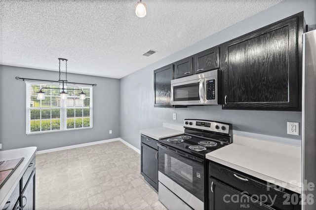 3240 Barons Court Road, Charlotte, NC 28213
