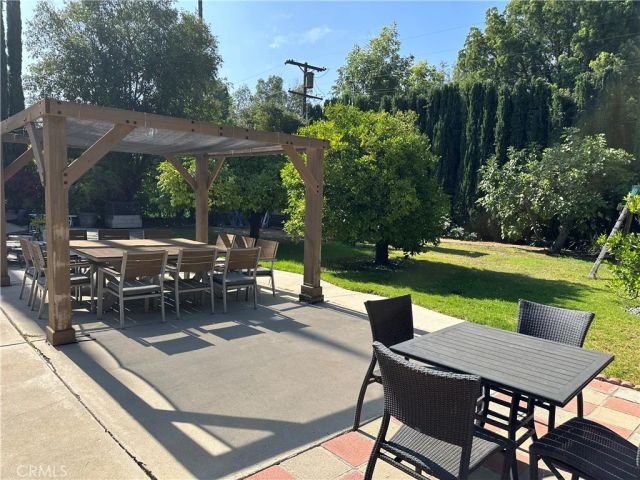 15742 Vose, Los Angeles, CA 91406