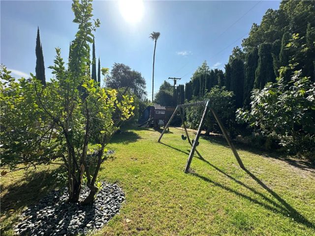 15742 Vose, Los Angeles, CA 91406