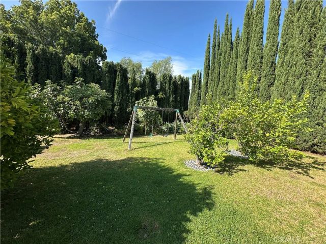 15742 Vose, Los Angeles, CA 91406