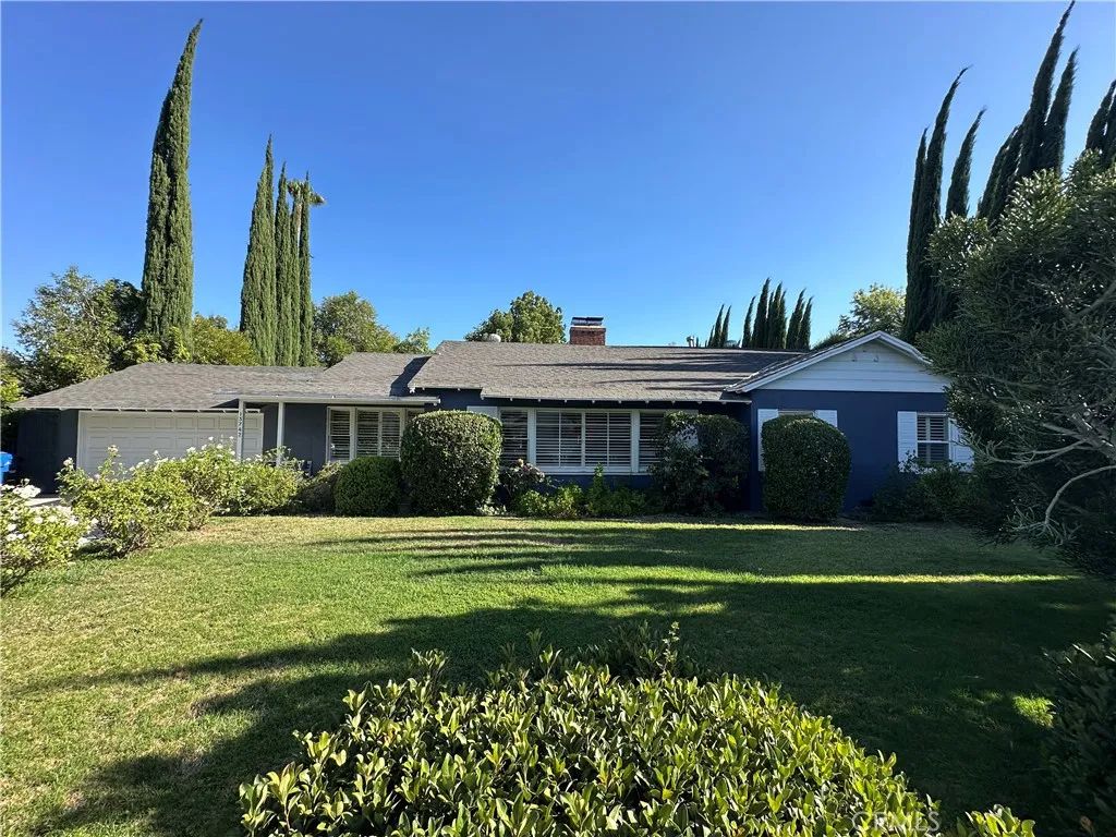 15742 Vose, Los Angeles, CA 91406