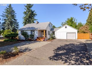 2135 Se MINTER BRIDGE Rd, Hillsboro, OR 97123