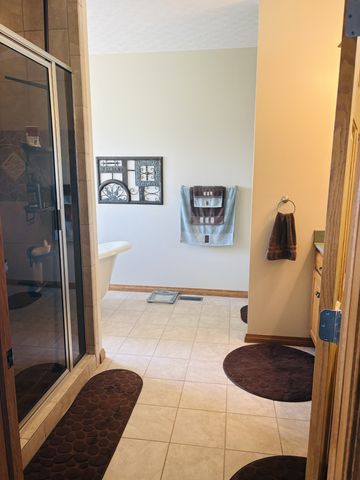 684 Matlock Rd, Bowling Green, KY 42104