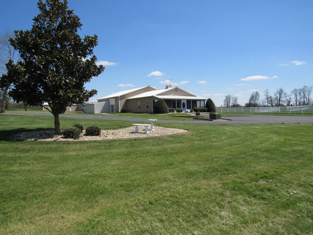 684 Matlock Rd, Bowling Green, KY 42104