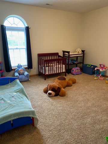 684 Matlock Rd, Bowling Green, KY 42104