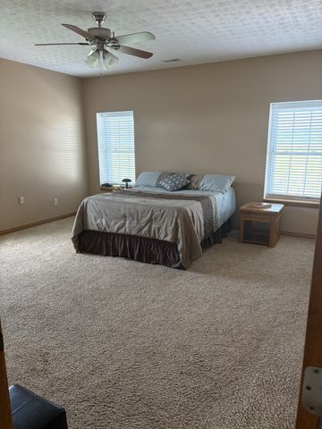 684 Matlock Rd, Bowling Green, KY 42104