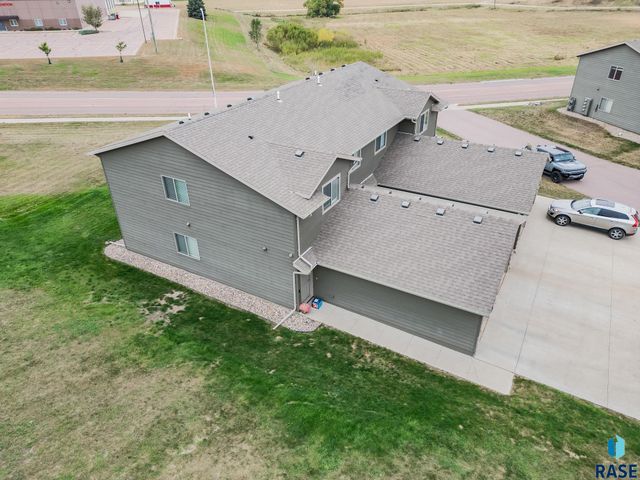 404 N Sioux Blvd Boulevard, Brandon, SD 57005