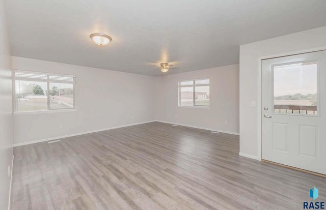 404 N Sioux Blvd Boulevard, Brandon, SD 57005