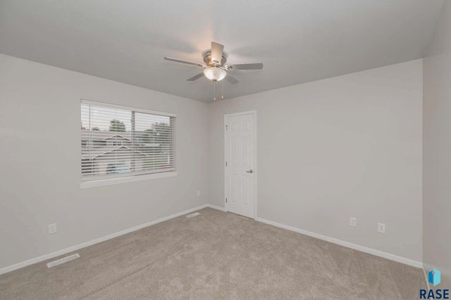 404 N Sioux Blvd Boulevard, Brandon, SD 57005